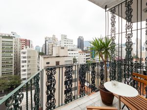 Image 6 - 922695