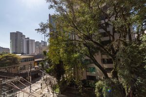 Image 3 - 922696
