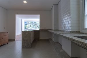 Image 21 - 922696