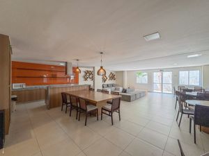 Image 33 - 922697
