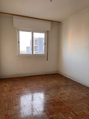 Image 4 - 922702