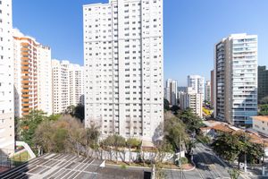 Image 15 - 922710