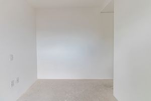 Image 15 - 922714
