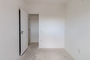 Image 17 - 922714