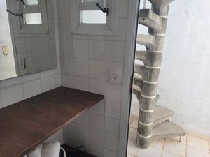 Image 3 - 922717