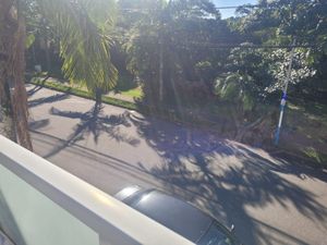 Image 11 - 922717
