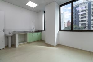 Image 21 - 922719
