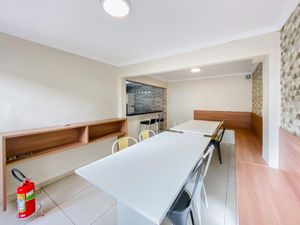 Image 30 - 922726