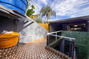 Image 36 - 922727