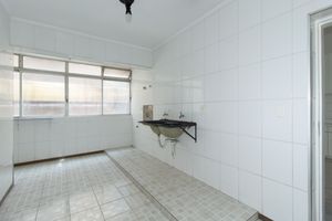 Image 32 - 922730