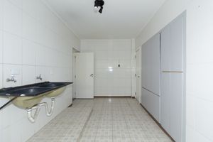 Image 33 - 922730