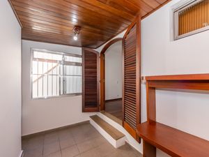 Image 25 - 922734