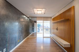 Image 1 - 922735