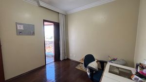 Image 31 - 922736
