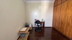 Image 29 - 922736
