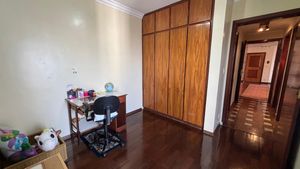 Image 30 - 922736