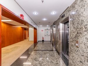 Image 37 - 922739