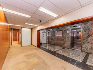 Image 36 - 922739