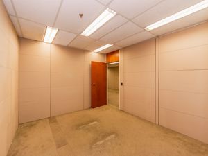 Image 17 - 922739