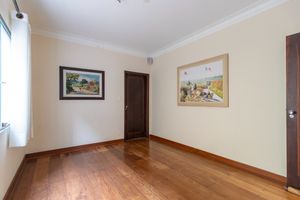 Image 10 - 922746