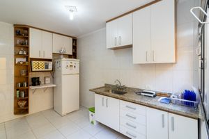 Image 26 - 922749