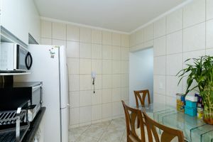 Image 11 - 922749