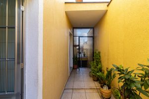 Image 3 - 922749
