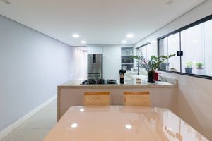 Image 20 - 922750
