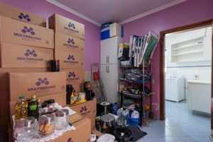 Image 49 - 922752