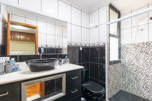 Image 4 - 922753