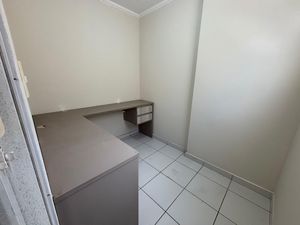 Image 23 - 922757