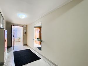 Image 36 - 922757