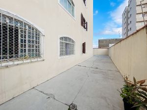Image 37 - 922757