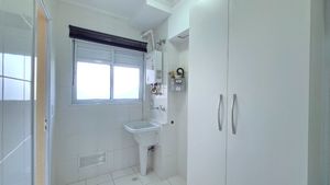 Image 33 - 922763