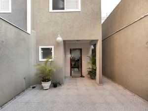 Image 21 - 922775