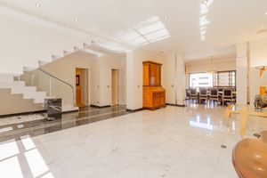 Image 3 - 922776