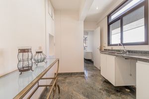 Image 36 - 922776