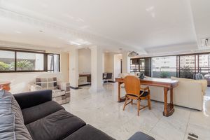 Image 30 - 922776