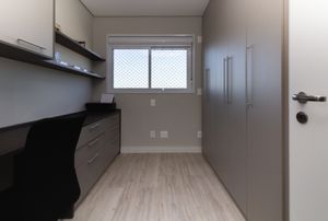 Image 17 - 922777