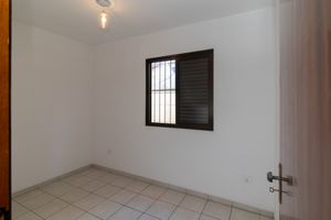 Image 32 - 922781