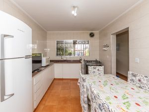 Image 3 - 922782