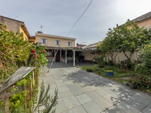 Image 25 - 922782