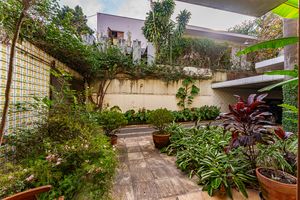 Image 4 - 922786