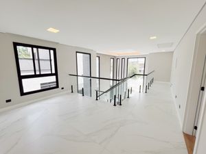 Image 3 - 922792