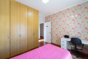 Image 21 - 922796