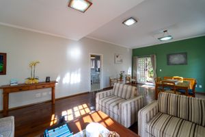 Image 4 - 922796