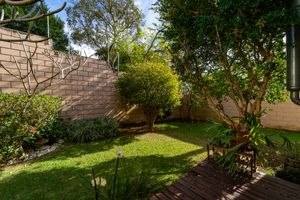 Image 35 - 922796