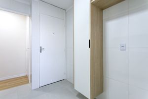 Image 7 - 922801