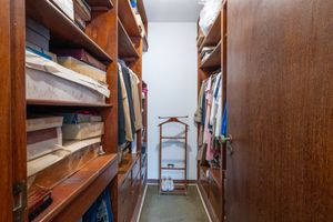 Image 41 - 922808