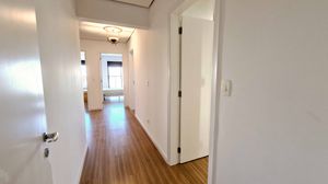 Image 19 - 922816